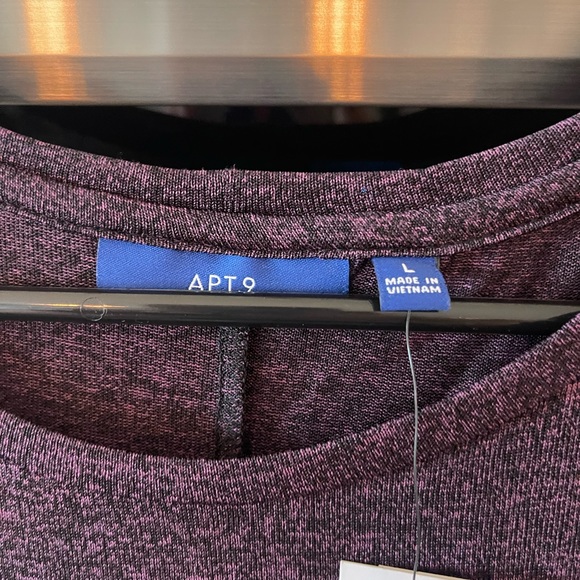 NWT Flowy Tank with Rhinestone Detail - Picture 3 of 4